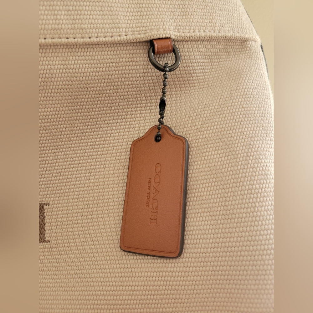 Coach Beige and Burgundy Canvas Tote Bag 38. SOLD OUT ONLINE. New Without Tags. - Picture 3 of 11